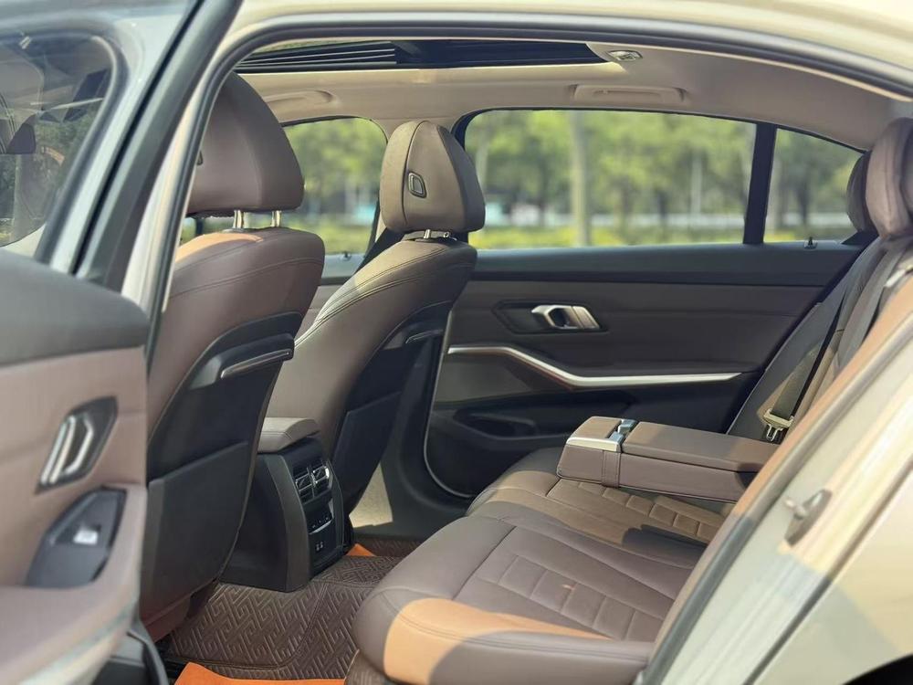 BMW 3 Series 2019 #9 BMW 3 Series 2019 immagine di auto #9