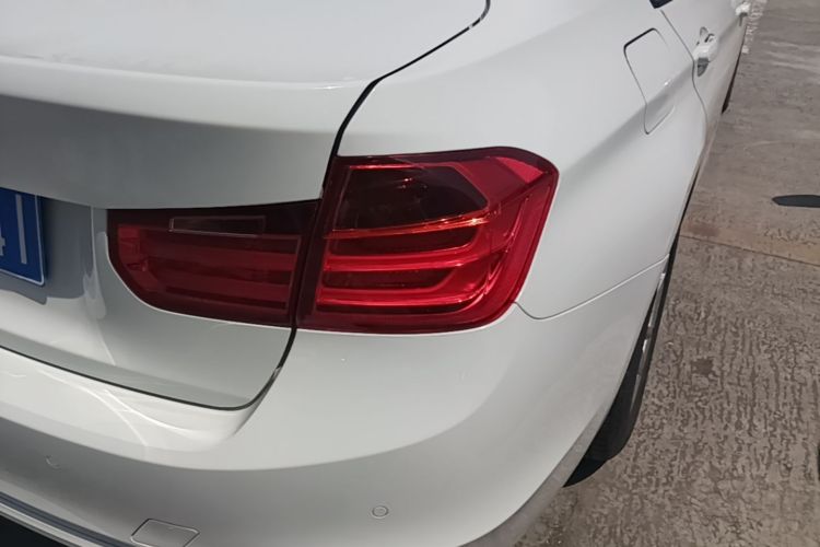 BMW 3 Series 2015 #8 BMW 3 Series 2015 car image #8