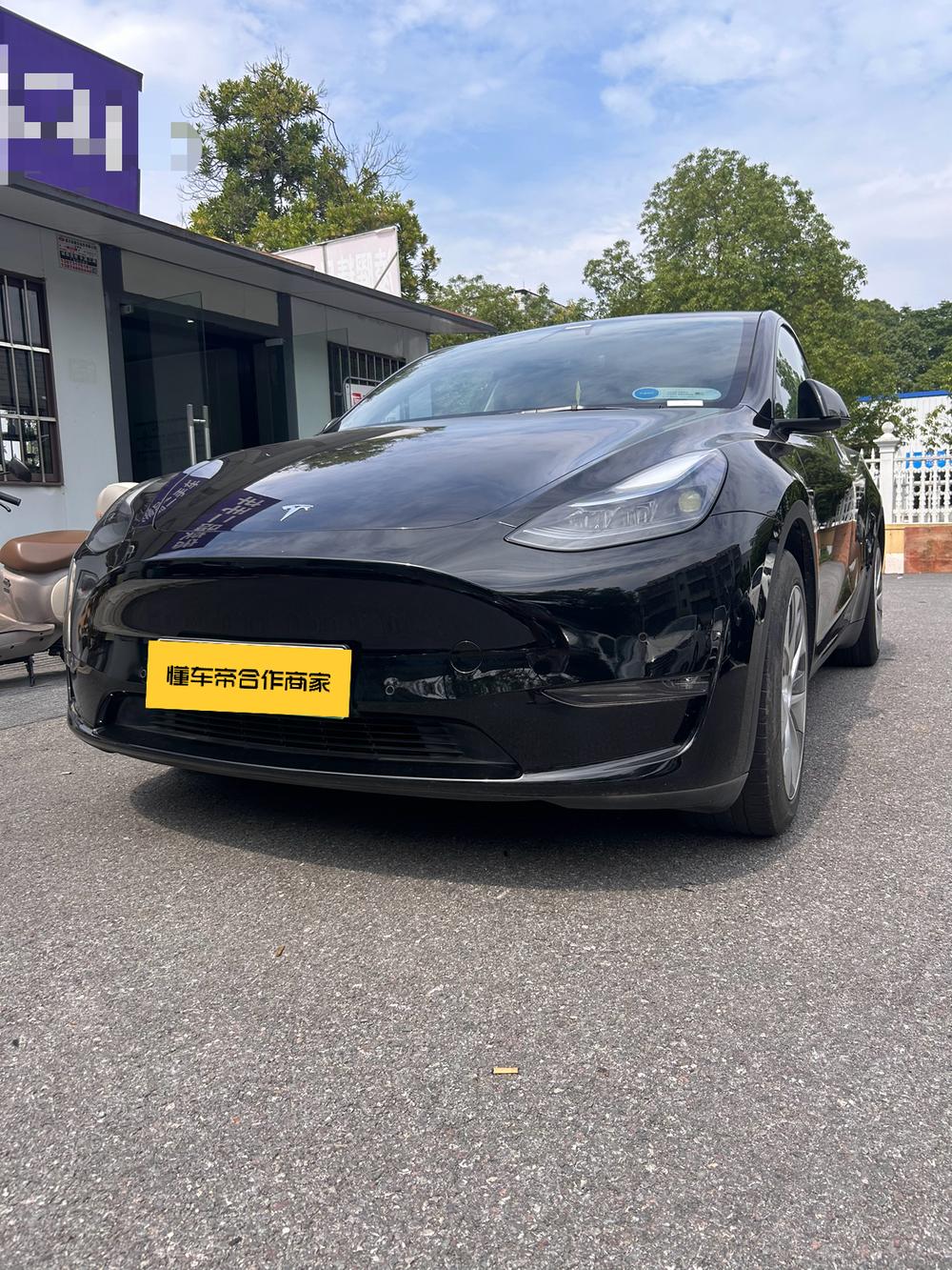 Tesla Model Y 2022 Tesla Model Y 2022 car image