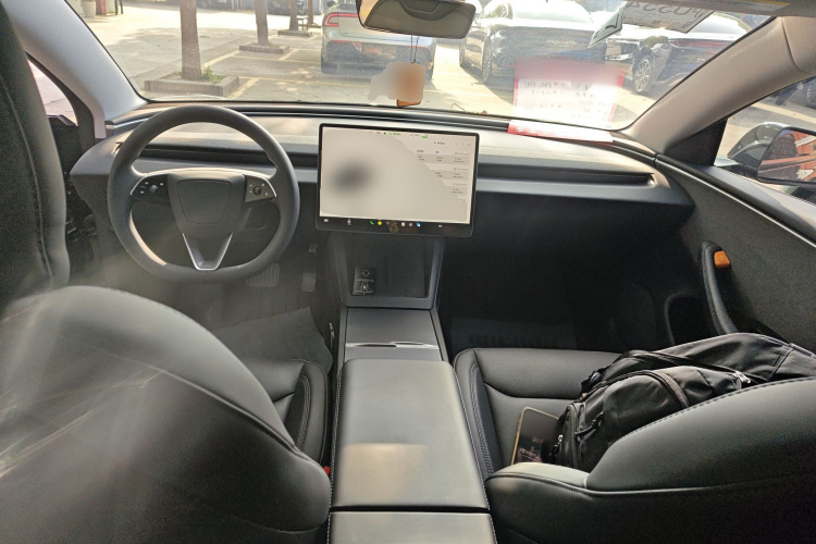 Tesla Model 3 2024 #10 Tesla Model 3 2024 car image #10