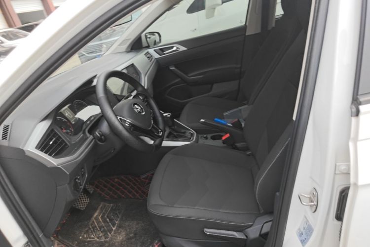 Volkswagen Polo 2020 car image #15