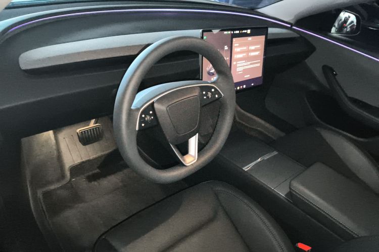 Tesla Model 3 2025 #11 Tesla Model 3 2025 car image #11