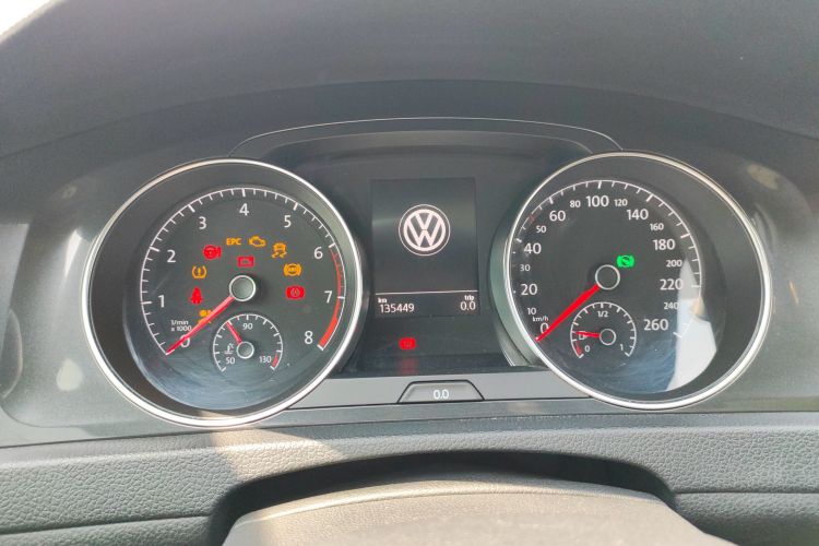 Volkswagen Golf 2017 imagem de carro #16