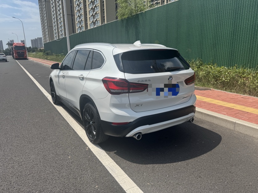 BMW X1 2022 #2 BMW X1 2022 car image #2