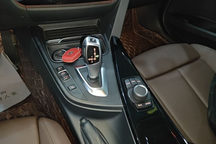 BMW 3 Series 2018 #14 BMW 3 Series 2018 car image #14