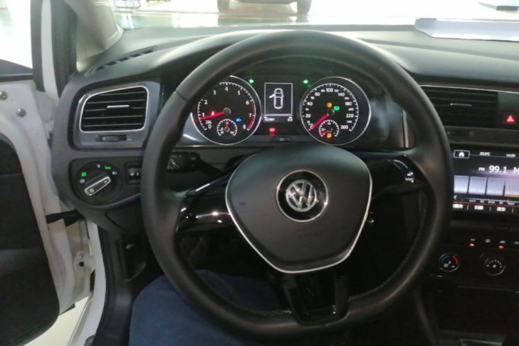 Volkswagen Golf 2017 #15 Volkswagen Golf 2017 car image #15
