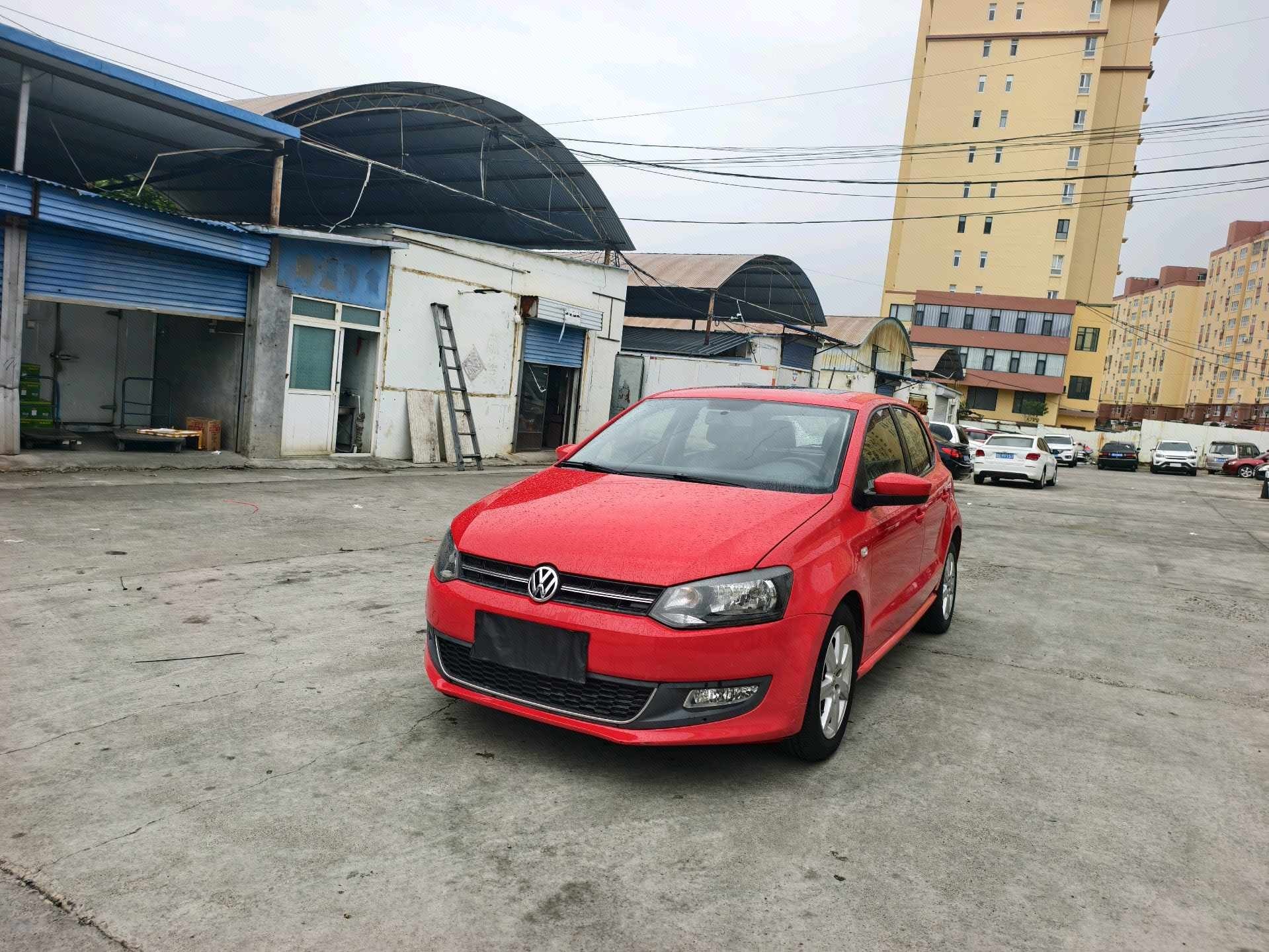 Volkswagen Polo 2013 Volkswagen Polo 2013 car image