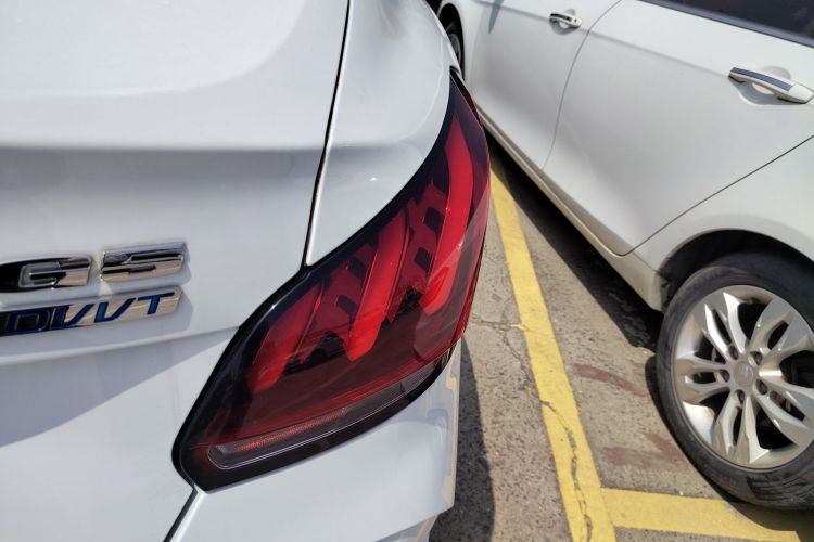 MG 5 2022 image de voiture #8