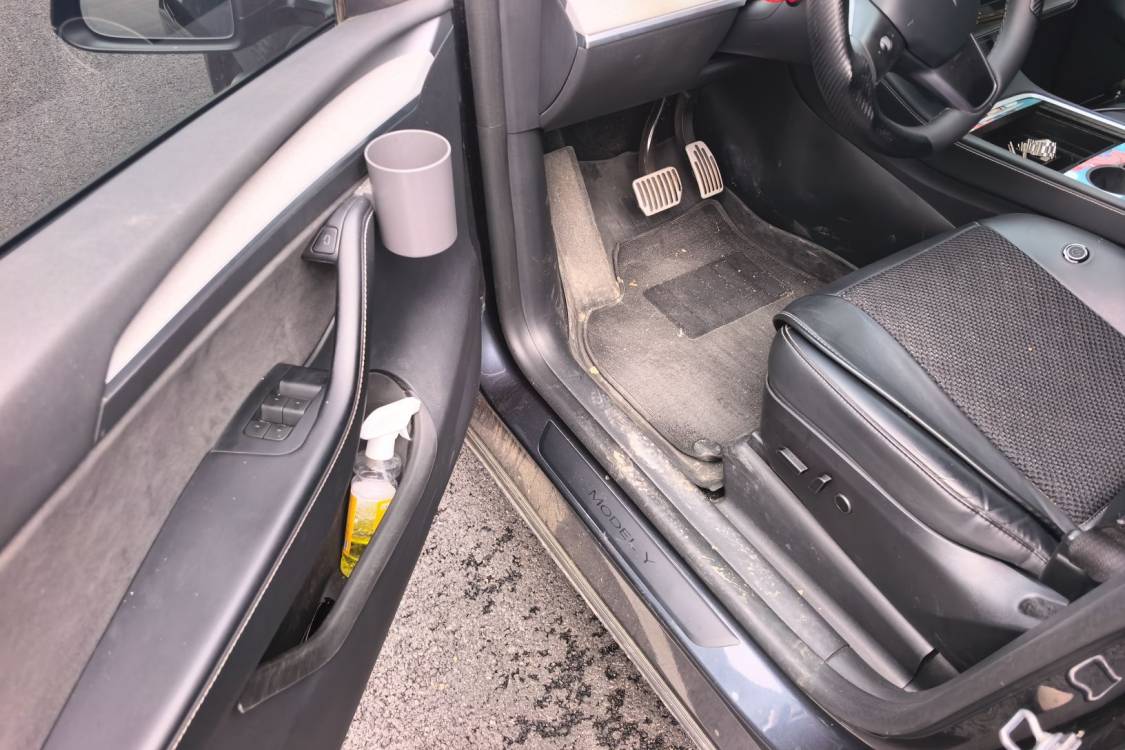 Tesla Model Y 2024 صورة سيارة #23