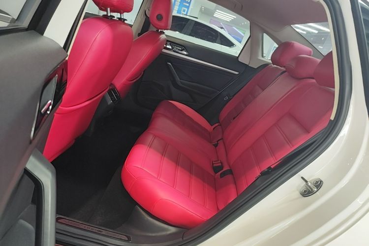 Volkswagen Lavida 2019 car image #13