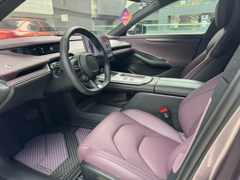 MI SU7 2025 car image #4
