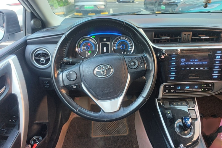 Toyota Corolla 2018 #15 Toyota Corolla 2018 car image #15