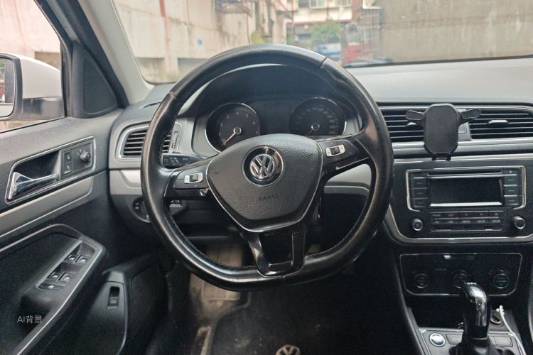 Volkswagen Lavida 2017 car image #12
