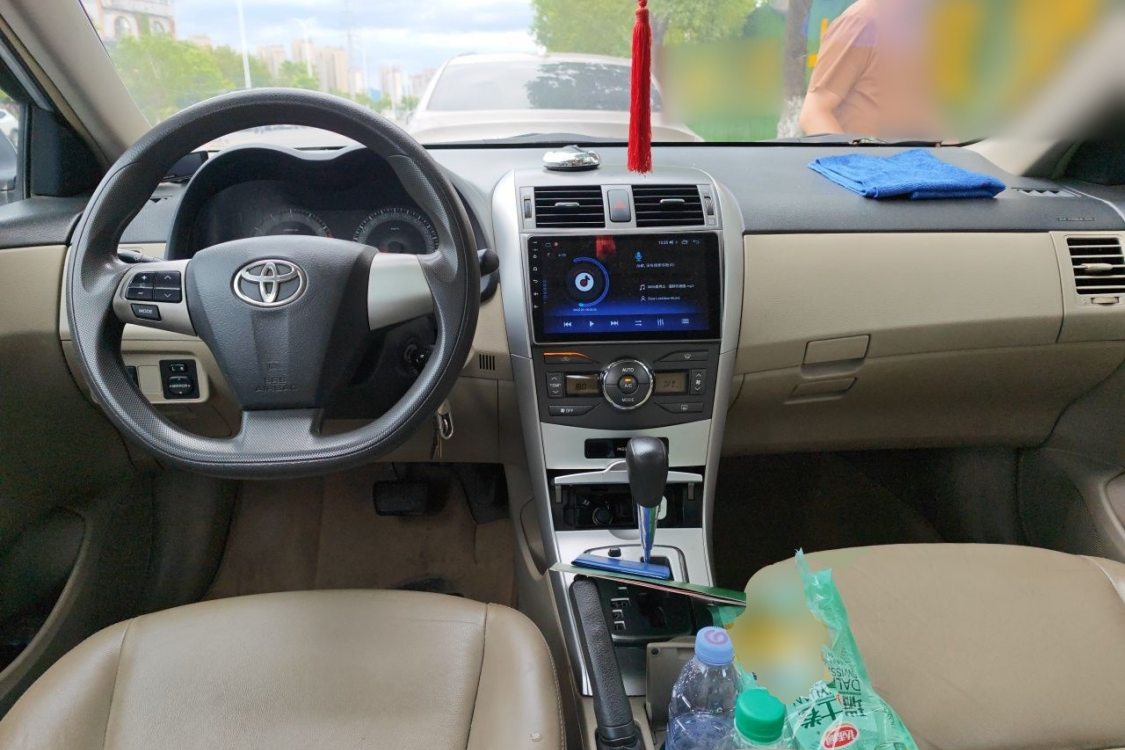 Toyota Corolla 2013 #23 Toyota Corolla 2013 car image #23