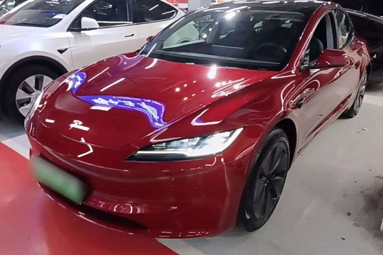 Tesla Model 3 2024 car image #2