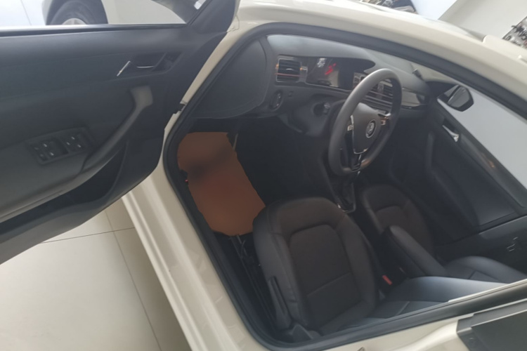 Volkswagen Santana 2019 #16 Volkswagen Santana 2019 car image #16