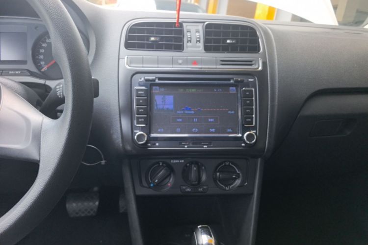 Volkswagen Polo 2017 #13 Volkswagen Polo 2017 car image #13