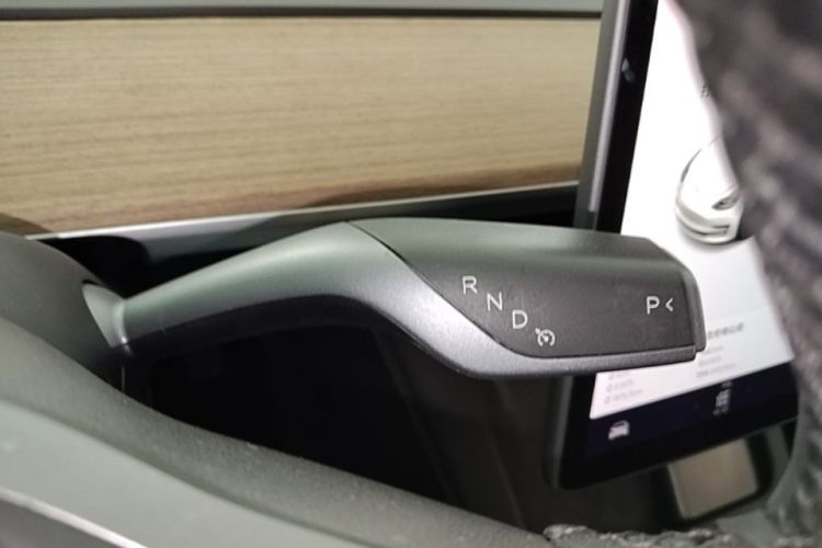 Tesla Model 3 2021 car image #14