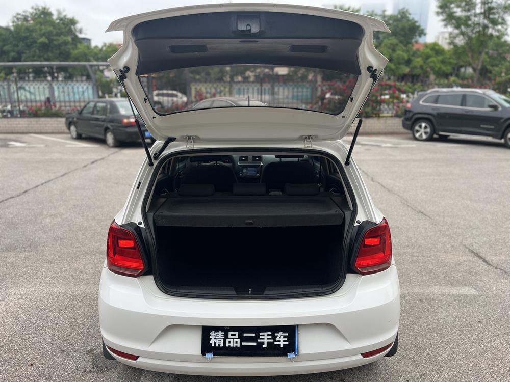 Volkswagen Polo 2015 #28 Volkswagen Polo 2015 car image #28