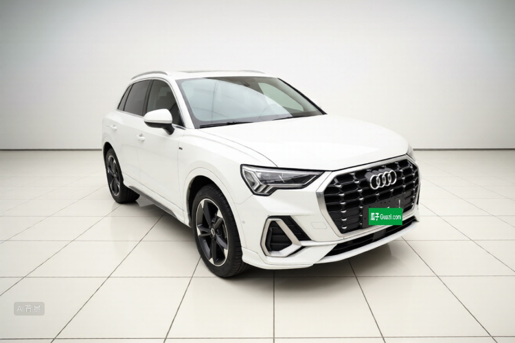 Audi Q3 2023 immagine di auto #4