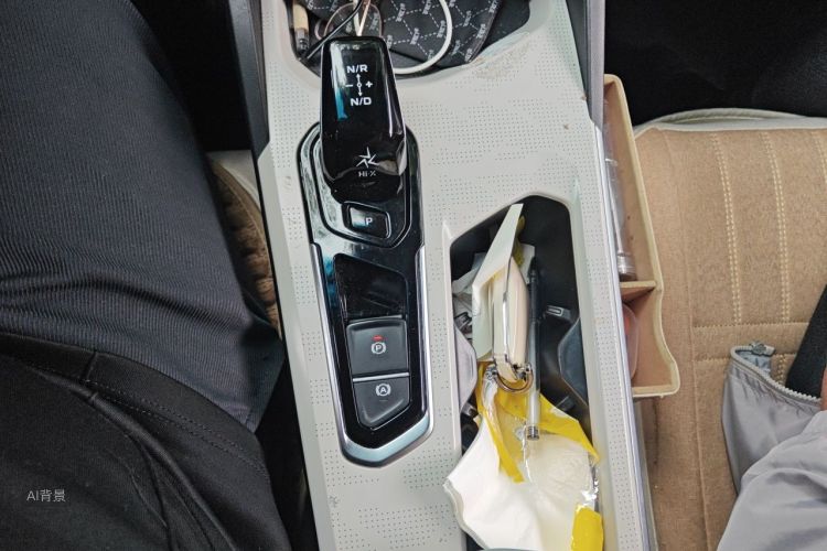 GEELY Emgrand L HiP 2022 صورة سيارة #16