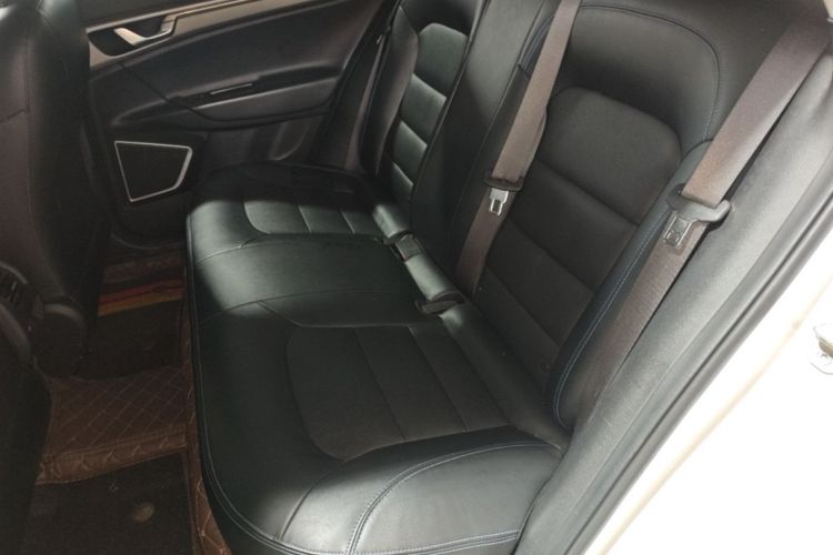 GEELY Emgrand New Energy 2022 car image #17