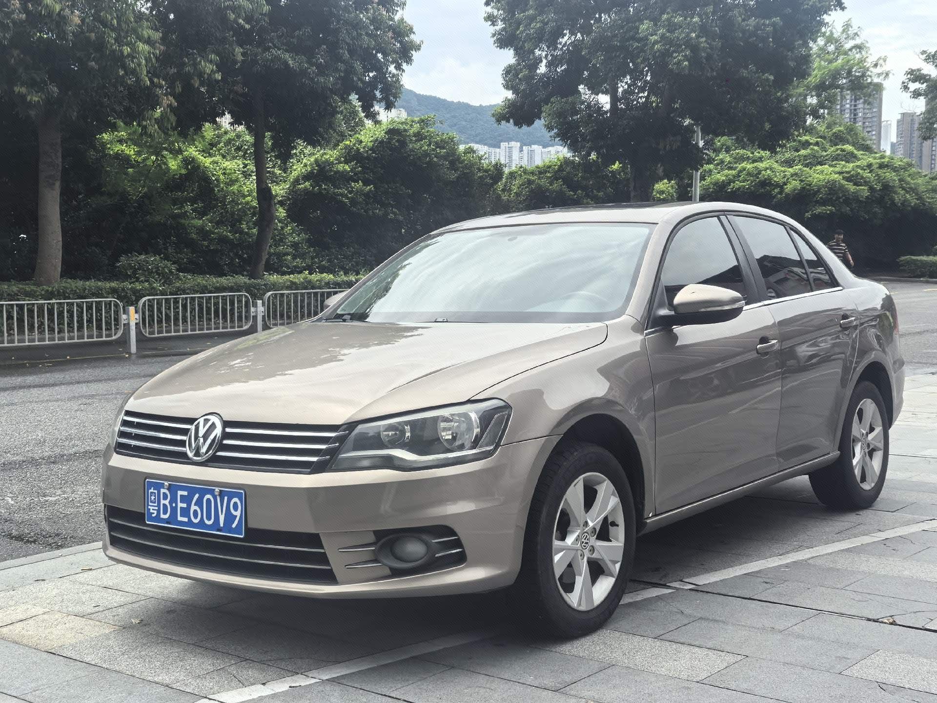 Volkswagen Bora 2014 Volkswagen Bora 2014 صورة سيارة