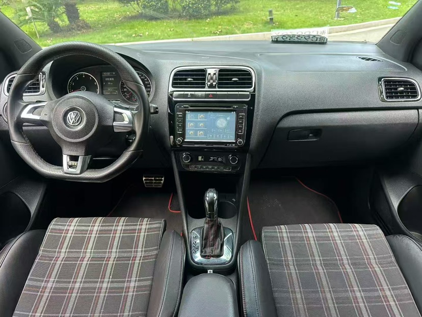 Volkswagen Polo 2013 #4 Volkswagen Polo 2013 car image #4