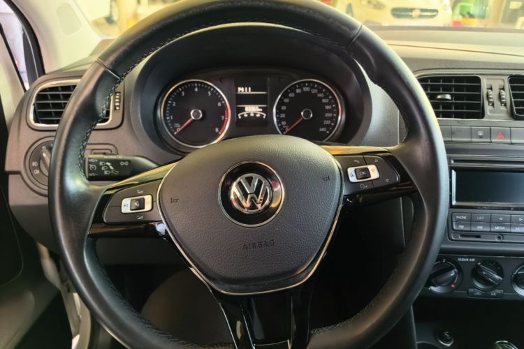 Volkswagen Polo 2016 #11 Volkswagen Polo 2016 car image #11