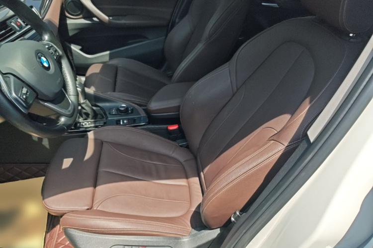 BMW X1 2019 immagine di auto #15