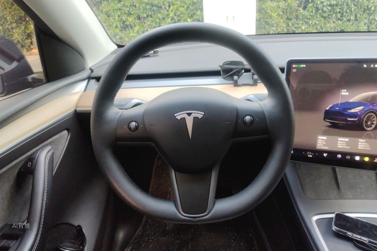 Tesla Model Y 2023 #12 Tesla Model Y 2023 car image #12