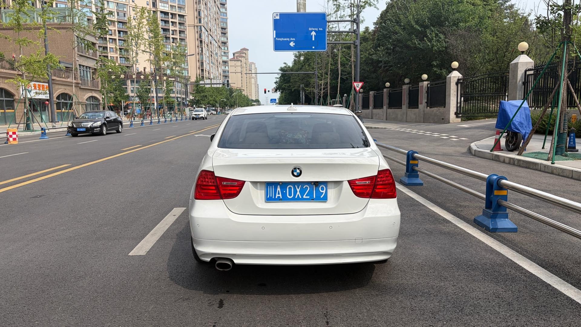 BMW 3 Series (Imported) 2010 #6 BMW 3 Series (Imported) 2010 car image #6