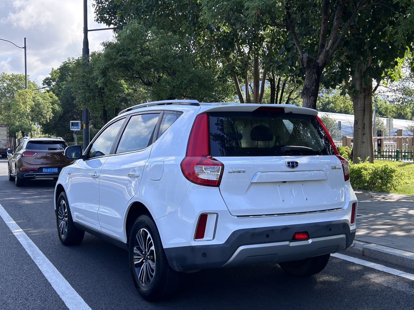 GEELY Vision X6 2016 #6 GEELY Vision X6 2016 car image #6