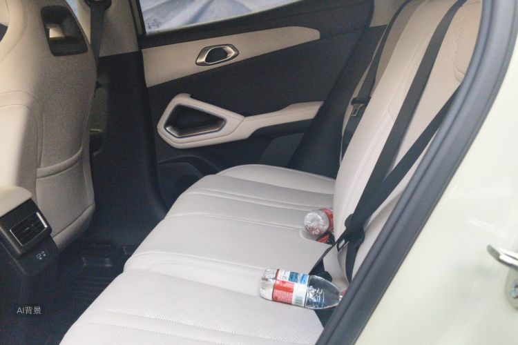 BYD YuanUP 2026 car image #19