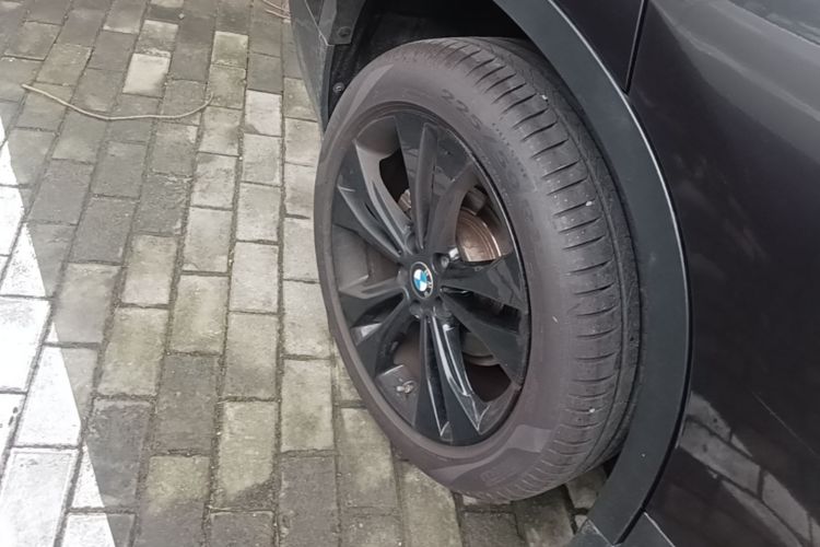 BMW X1 2021 car image #10