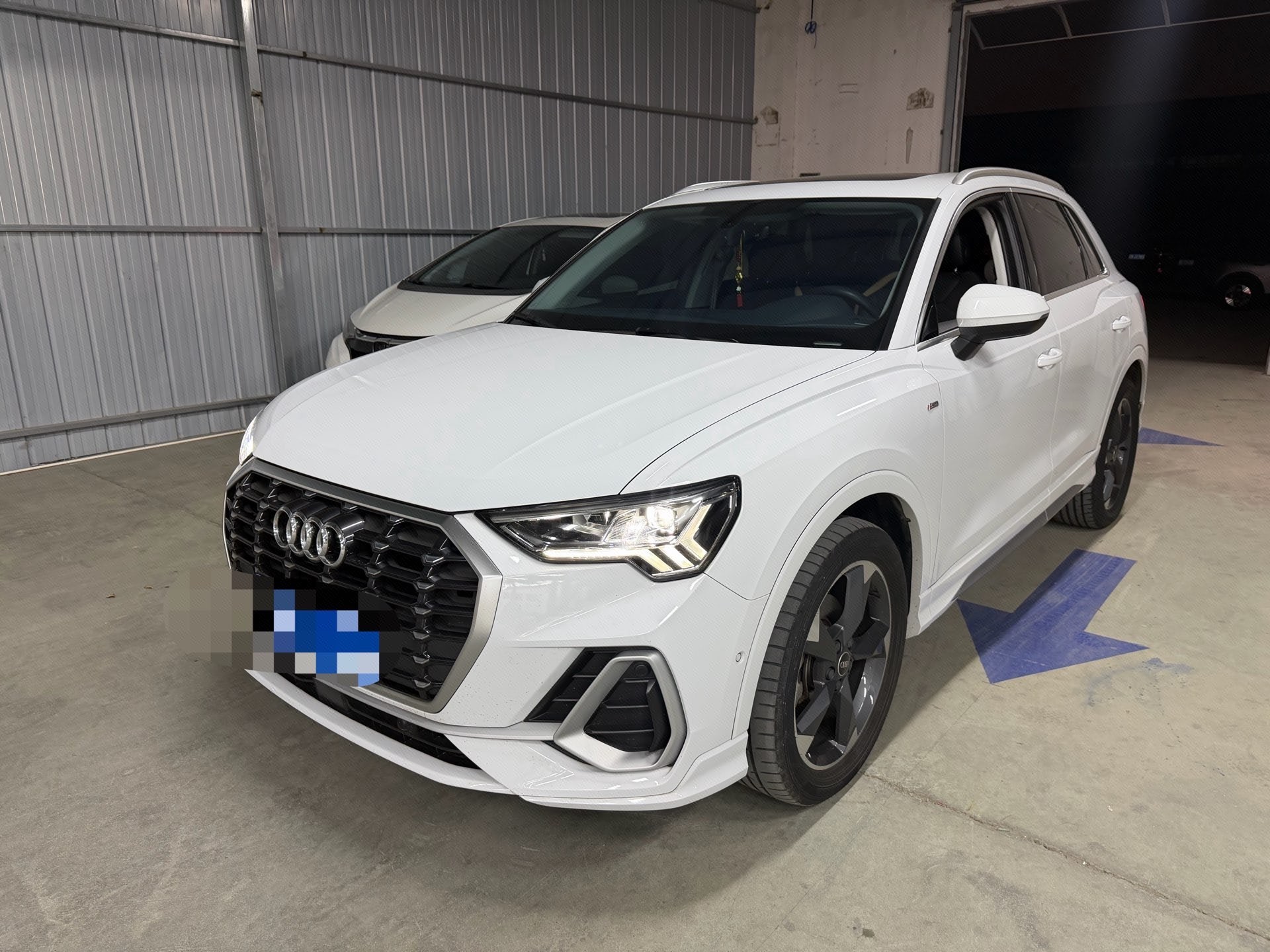 Audi Q3 2023 Audi Q3 2023 car image