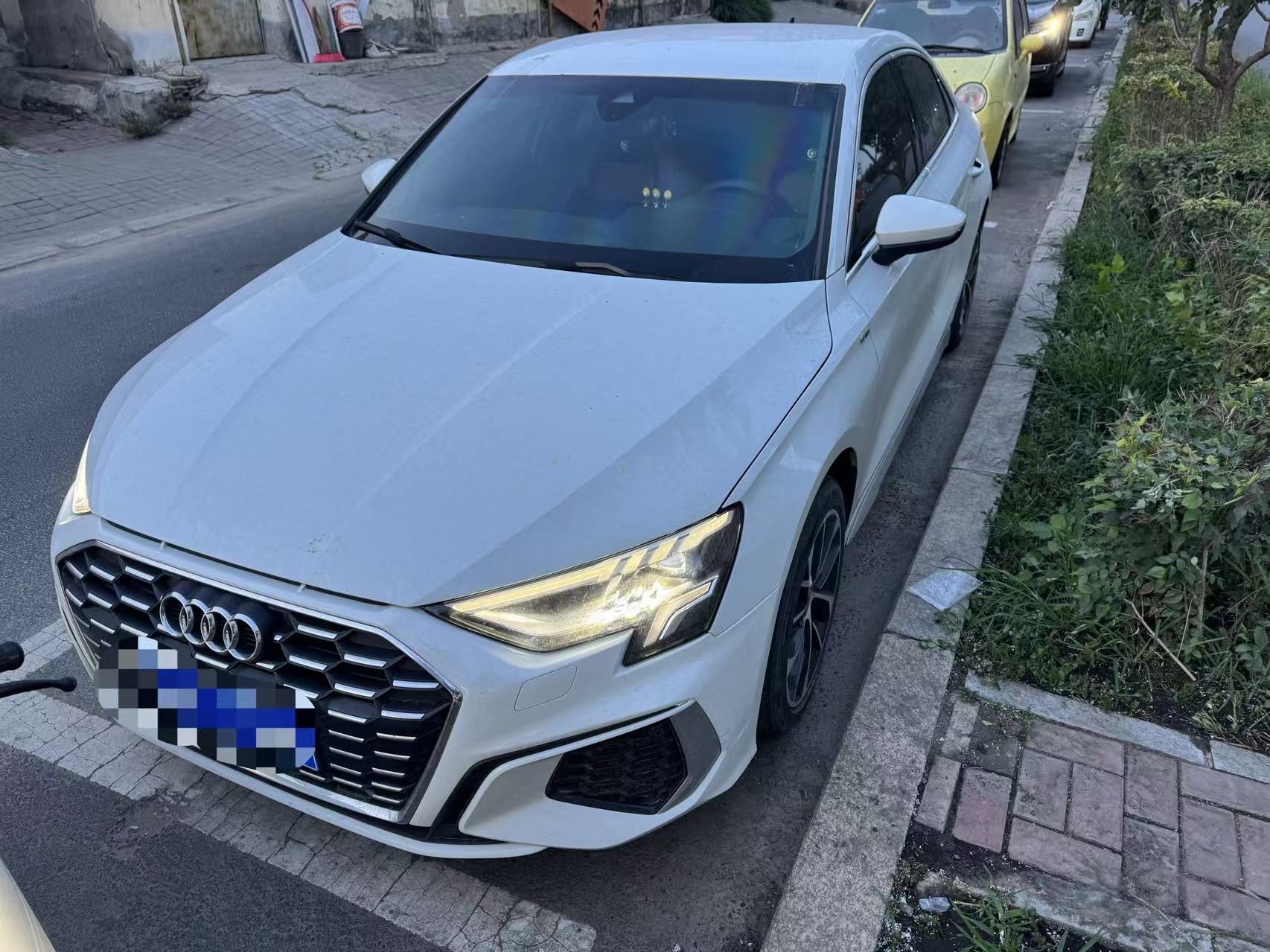 2024 immagine di auto 