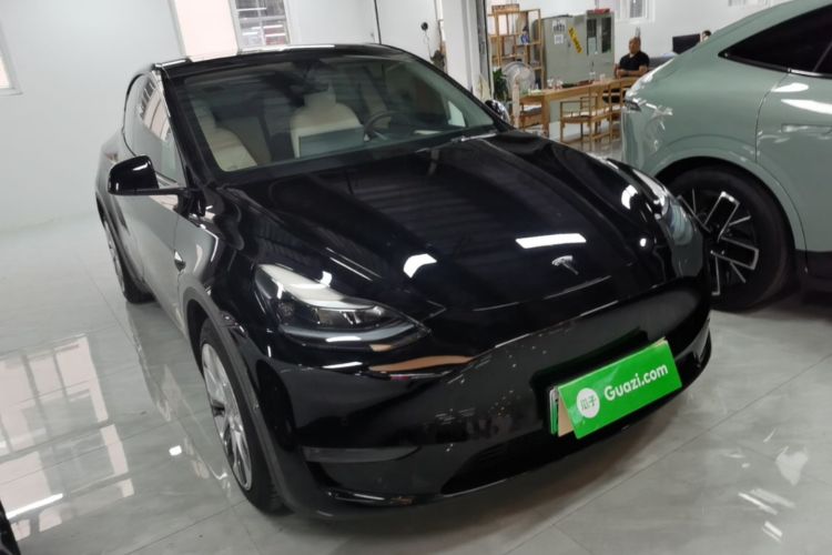 Tesla Model Y 2021 #4 Tesla Model Y 2021 car image #4