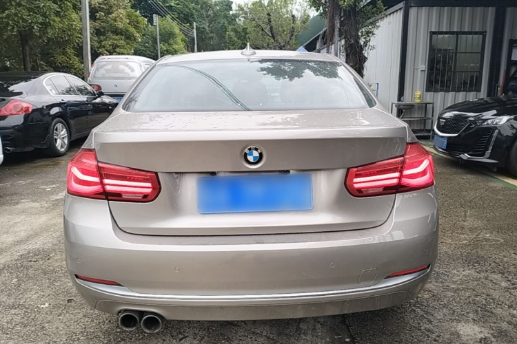 BMW 3 Series 2019 #6 BMW 3 Series 2019 car image #6