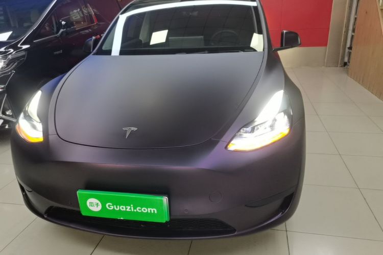 Tesla Model Y 2023 car image #3