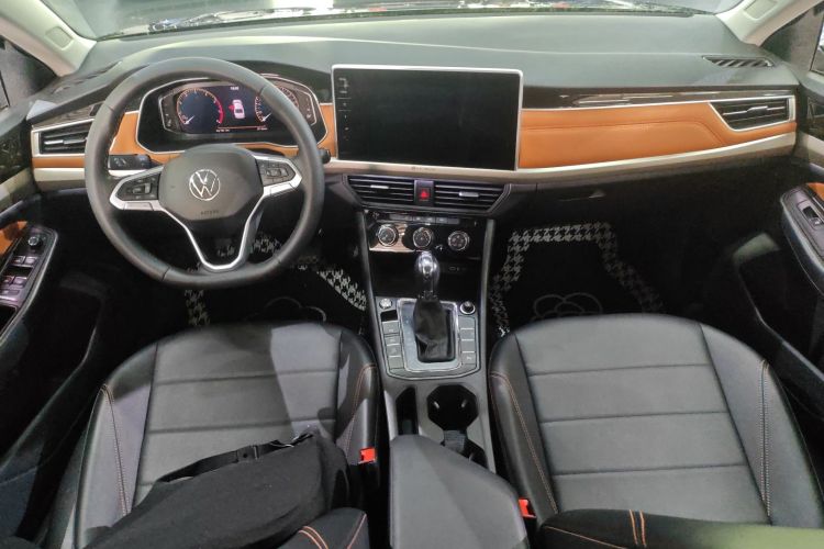 Volkswagen Bora 2024 car image #11