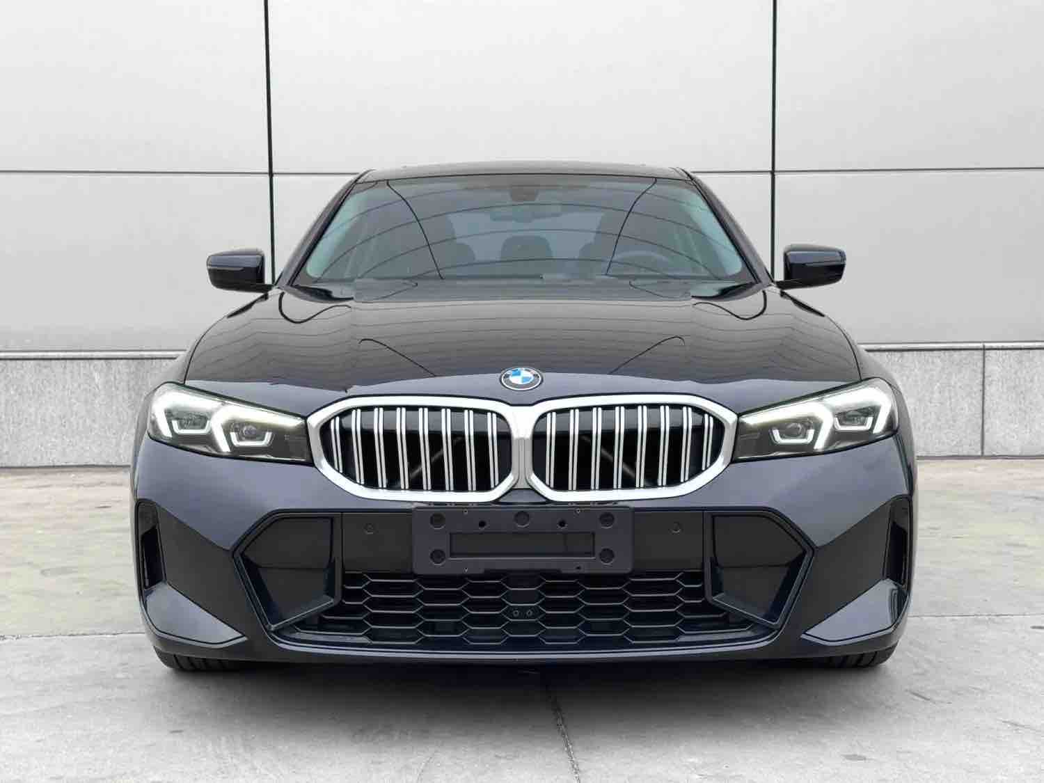 BMW 3 Series 2022 BMW 3 Series 2022 car image