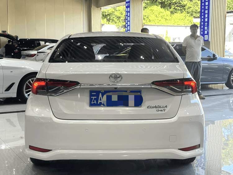 Toyota Corolla 2023 #5 Toyota Corolla 2023 صورة سيارة #5