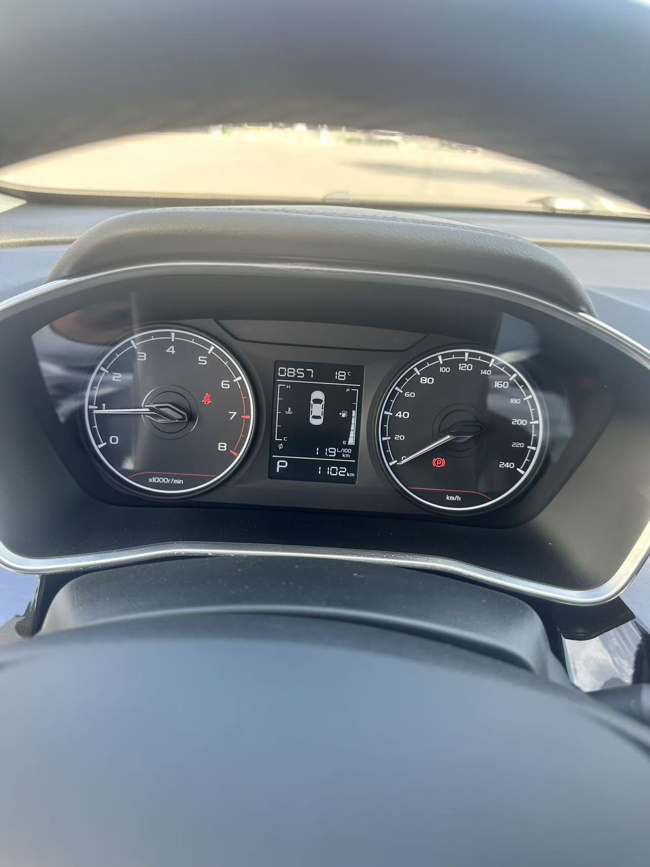 GEELY Coolray 2025 car image #4