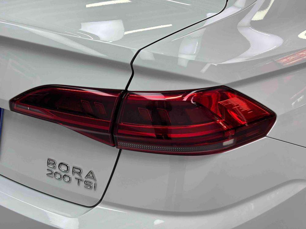 Volkswagen Bora 2024 car image #17