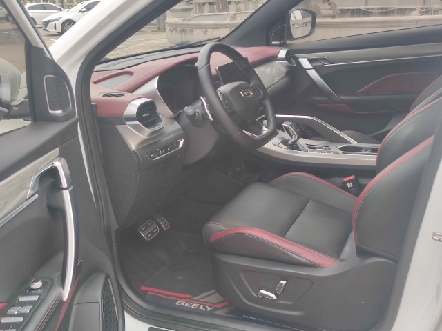 GEELY Coolray 2019 #4 GEELY Coolray 2019 صورة سيارة #4