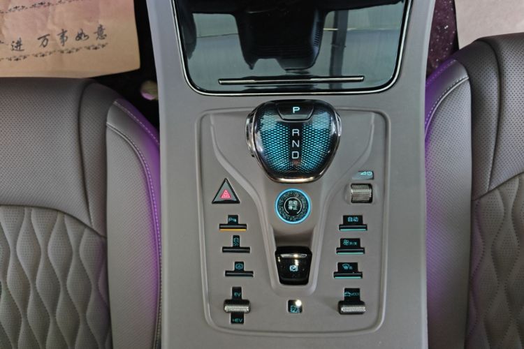 BYD Han 2023 car image #14