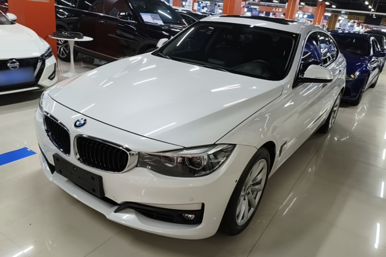 BMW 3 Series GT 2019 car image #2