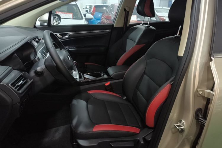GEELY Emgrand GS 2020 car image #15