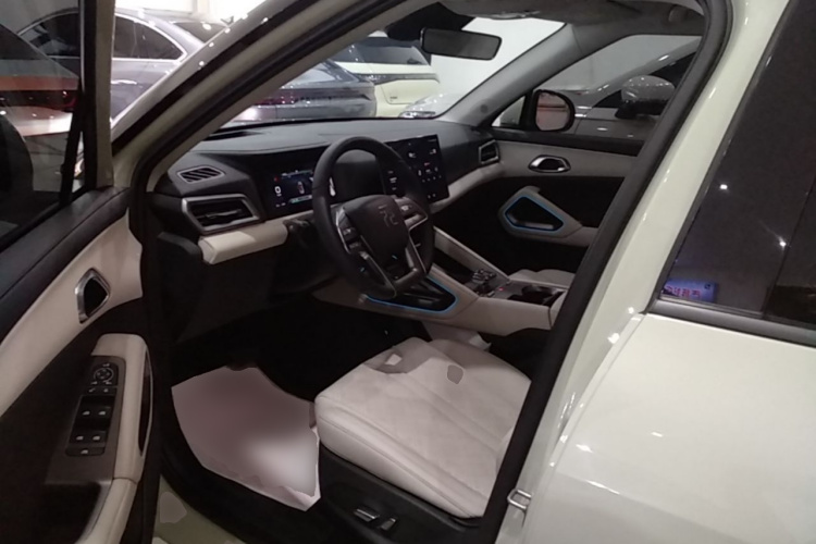 BYD YuanUP 2024 #16 BYD YuanUP 2024 صورة سيارة #16